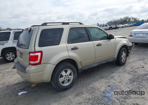 2011 Ford Escape Xlt z USA, uszkodzony, nr VIN 1FMCU0D73BKB70526